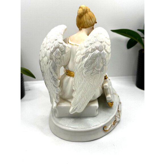 Vintage O'Well Porcelain Angel Figurine With Baby - Picture 6 of 11